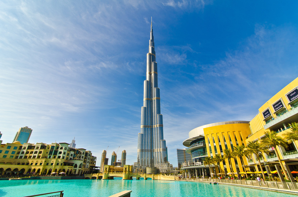 DUBAI, UAE - JANUARY 4: Burj Khalifa, world's tallest tower, Downtown Burj Dubai January 4, 2012 in Dubai, United Arab Emirates. DUBAI, UAE - JANUARY 4: Burj Khalifa, world's tallest tower, Downtown Burj Dubai January 4, 2012 in Dubai, United Arab Emirates. © Rahhal / Shutterstock.com